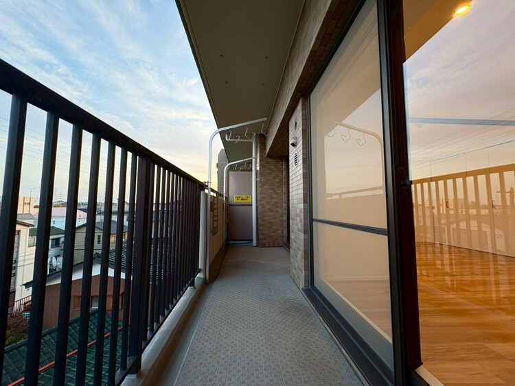 その他 朝の澄んだ空気や、夕方に吹く清々しい風を感じられるバルコニー。