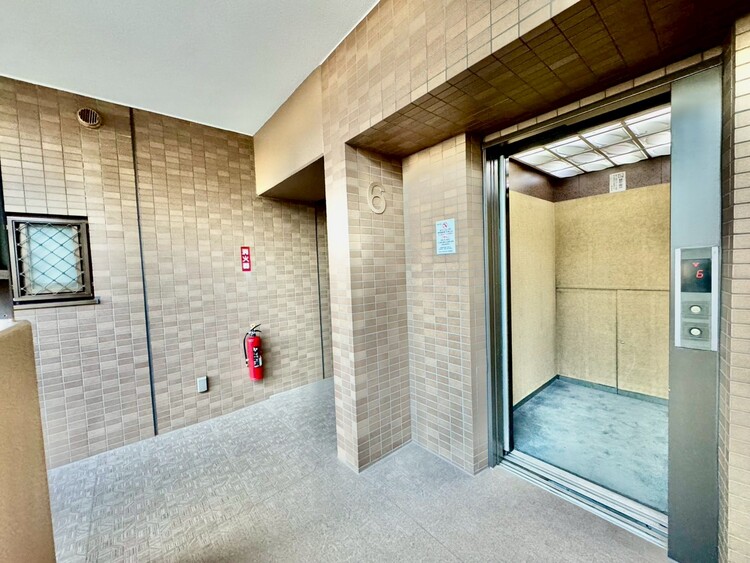 その他 エレベーター完備のため荷物が多くなっても安心。