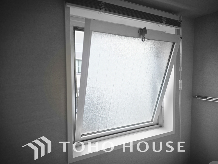 内装 極上のプライベート空間が、深い安らぎを誘います。一日の疲れを忘れさせる静けさと、心地よい目覚めを約束する聖域です。