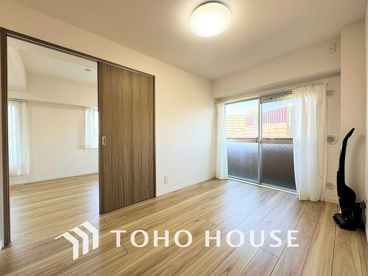 内装 シンプルですっきりとした室内は飽きのこない居心地の良い雰囲気