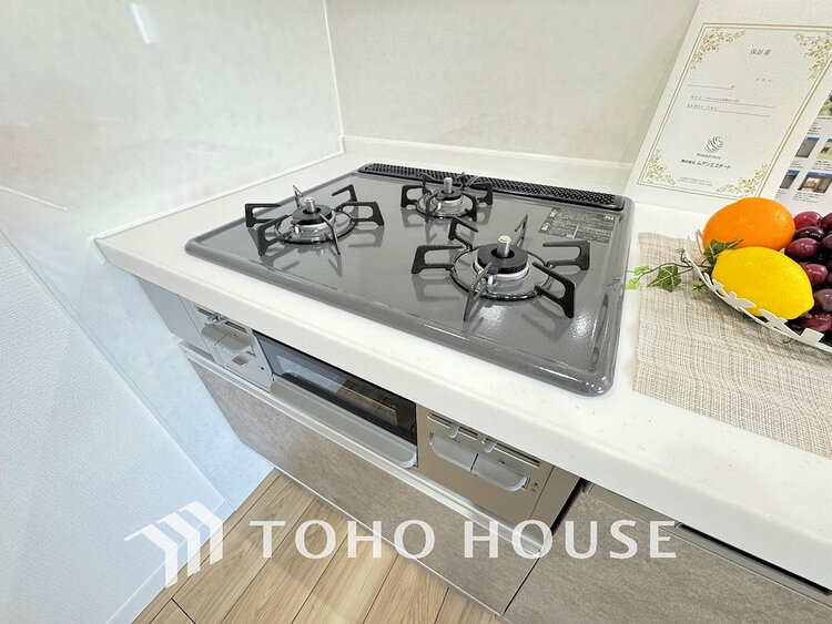 その他 3口ガスコンロで効率よくお料理できますね