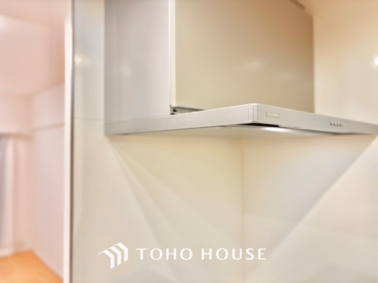 キッチン ◆換気扇◆お料理の煙や空気中に飛散した油を吸い込みお部屋を清潔に保ちます。