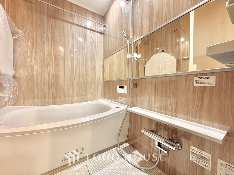 風呂 浴室は一日の疲れを癒す特別な空間。清潔感と快適性で心身ともにリフレッシュできます。