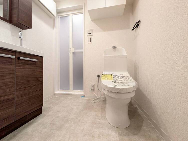 その他 十分な広さの脱衣所。