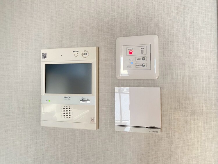 その他 誰が来てもわかる様にモニター付きインターホンを設置。