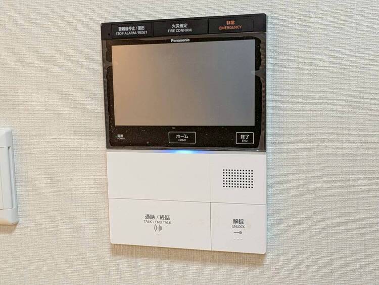 その他 誰が来てもわかる様にモニター付きインターホンを設置。