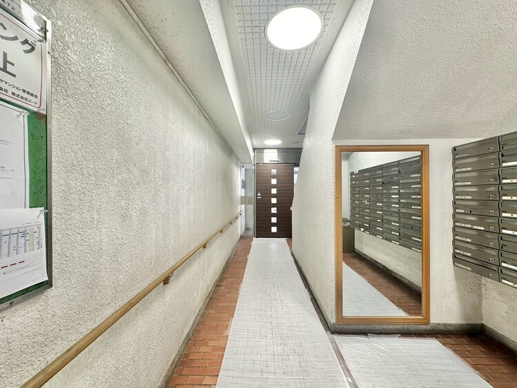 その他 館内は静寂な中が保たれており、管理が行き届いている印象を受けました。