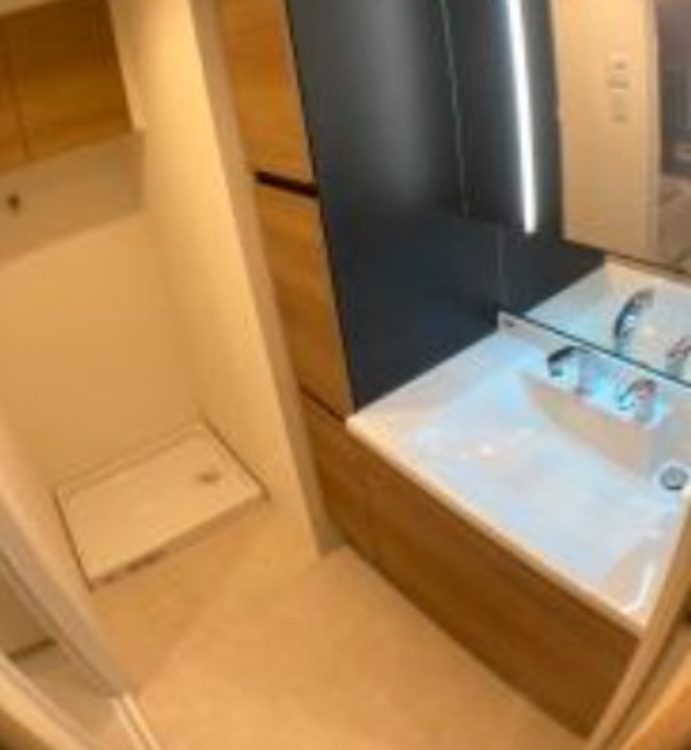 洗面 清潔感を感じられる洗面化粧台。