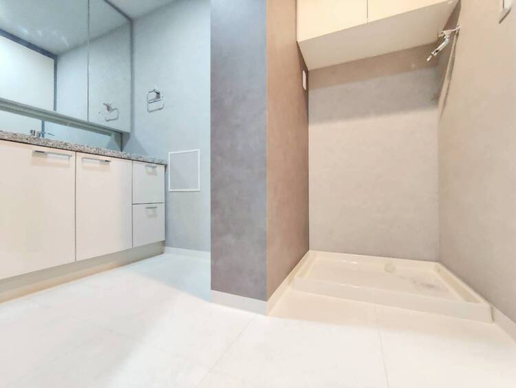 洗面 清潔感と心地よさを重視した、上質感漂うパウダールーム。