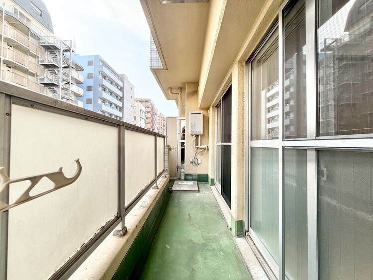 その他 朝の澄んだ空気や、夕方に吹く清々しい風を感じられるバルコニー。