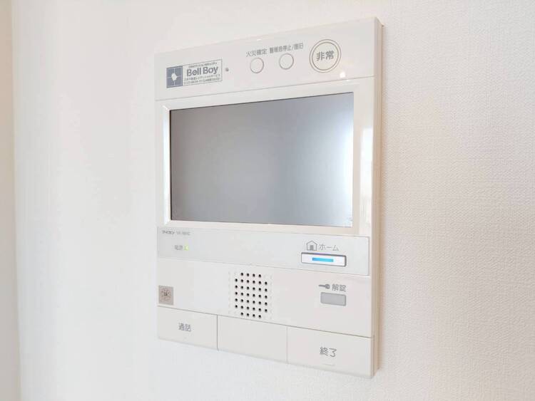 設備 誰が来てもわかる様にモニター付きインターホンを設置。