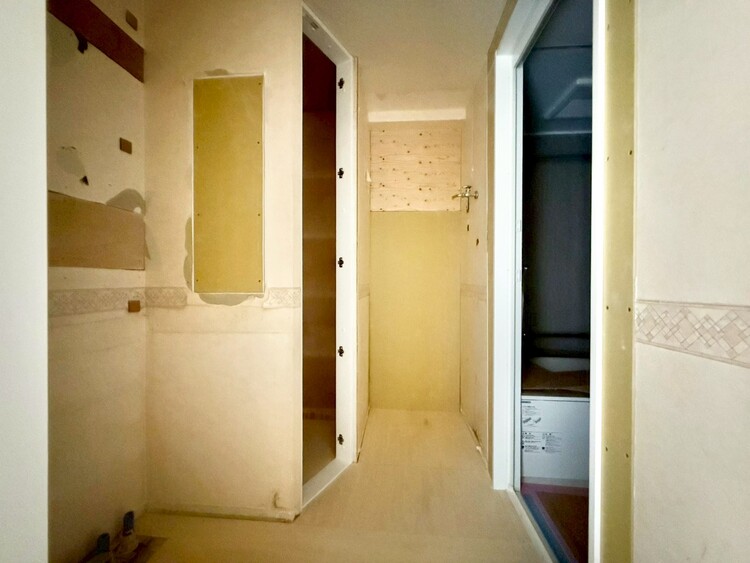 その他 清潔感を感じられる洗面化粧台。