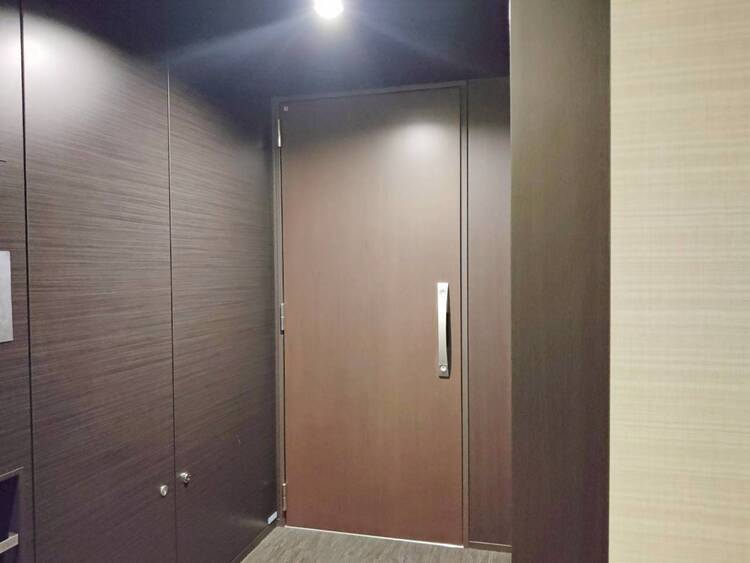 玄関 清潔感のある落ち着いた雰囲気の玄関です。