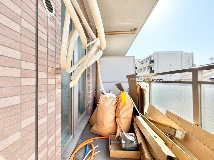 その他 朝の澄んだ空気や、夕方に吹く清々しい風を感じられるバルコニー。