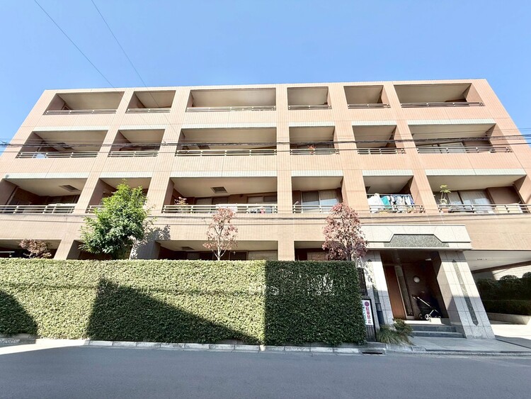 その他 飽きのこないシンプルモダンな外観です。