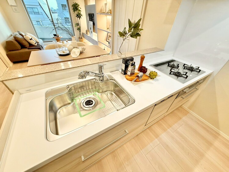 その他 開放感のあるキッチンスペース。調理をしながら、会話も弾みそうですね。