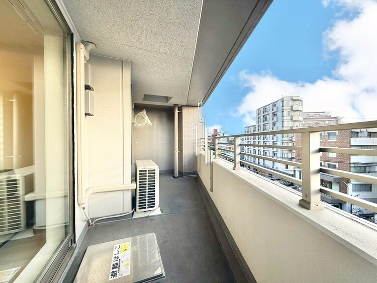 その他 朝の澄んだ空気や、夕方に吹く清々しい風を感じられるバルコニー。