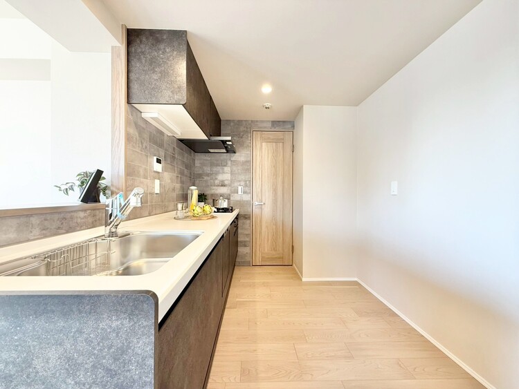 その他 開放感のあるキッチンスペース。調理をしながら、会話も弾みそうですね。