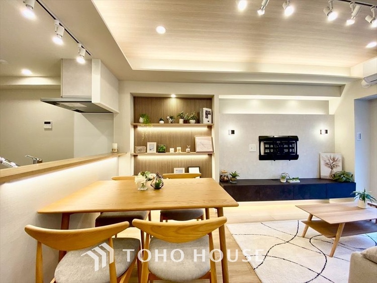 内装 【LIVING】◆家族◆愛する家族を一目で見渡せる。家族が集う空間。永遠に続く幸せな毎日を、ここで。