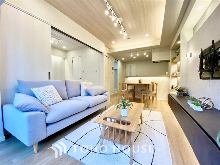 内装 【LIVING】◆simple is best◆無駄のない綺麗なつくりのリビングルームであなただけの暮らしを。