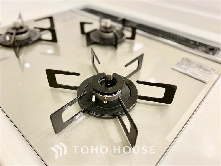 キッチン 【KITCHEN】◆家族のおはよう◆の声を笑顔で迎えてあげられるシステムキッチン。朝ごはんが楽しみでちょっと早起きしたくなるんです。