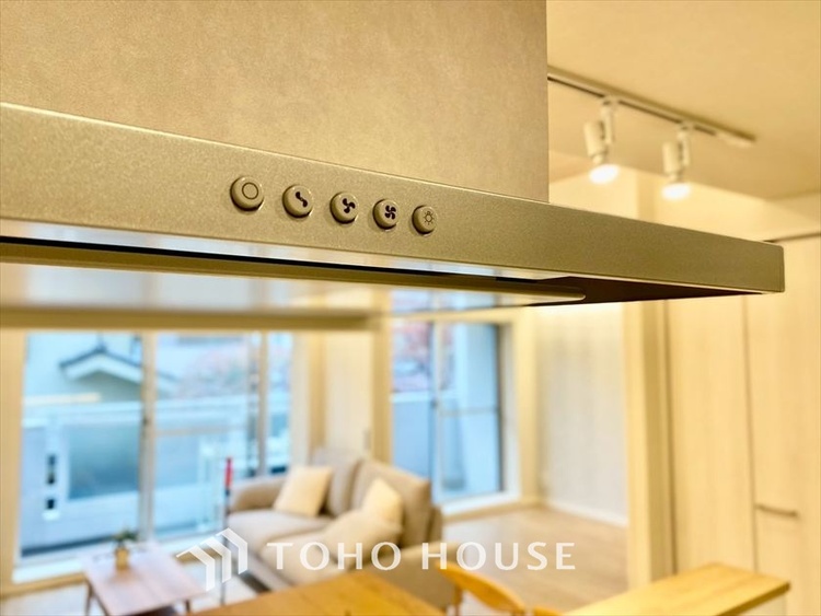 キッチン 【KITCHEN】◆ワクワク◆開放的で機能性も高いシステムキッチン。お子様は毎日のご飯にワクワク！