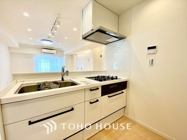 キッチン 【KITCHEN】◆Happy◆愛情たっぷりのお料理で家族にHappyを。システムキッチンがあなたをサポートしてくれます。