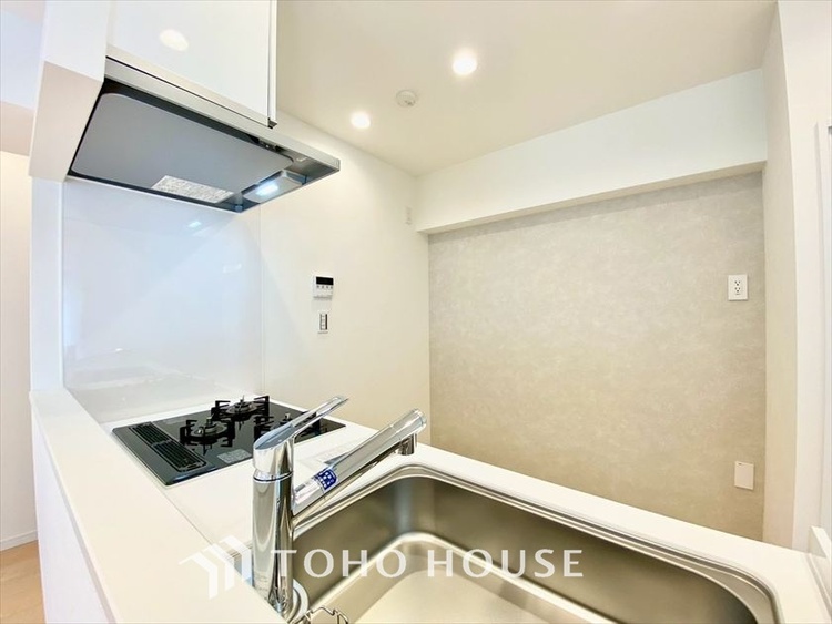 キッチン 【KITCHEN】◆ワクワク◆開放的で機能性も高いシステムキッチン。お子様は毎日のご飯にワクワク！