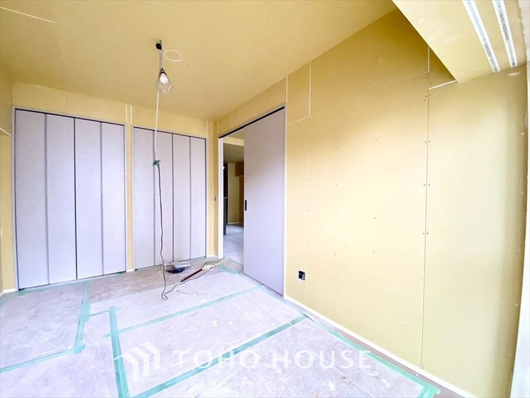 内装 現在改装中◆属毛離裏◆子は父を手本とし、母に愛育されて成長する。家族の深い繋がり。いつまでも大切にしたい。