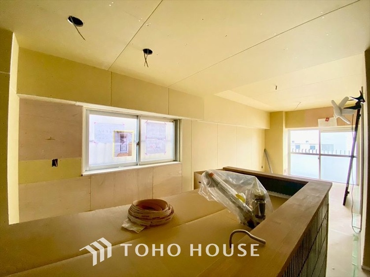 内装 現在改装中◆扉を◆開くとこの景色。家族の”おかえり”の声が聞こえてきそう。