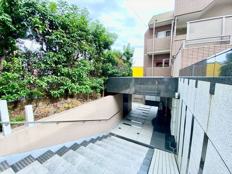 外観 【APPEARANCE】◆安らぎ◆整然と整備された街に風が吹き、木々が揺れる。絵にかいたような心安らぐ環境です。