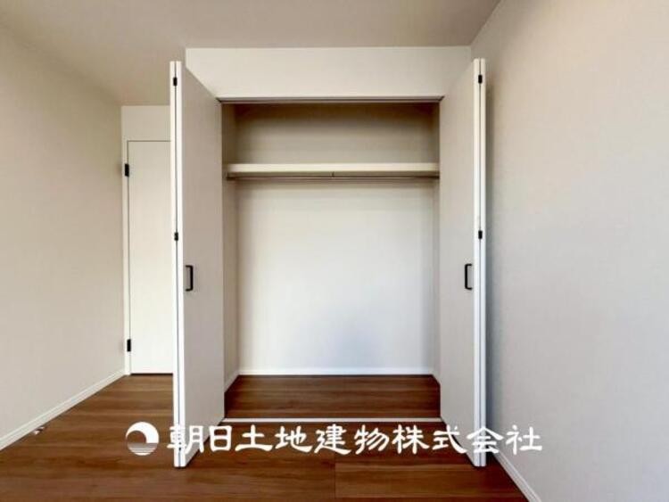 収納 【収納】部屋ごとに設けた収納は住みやすさへのこだわりがあります。シンプルで使いやすい収納スペース。