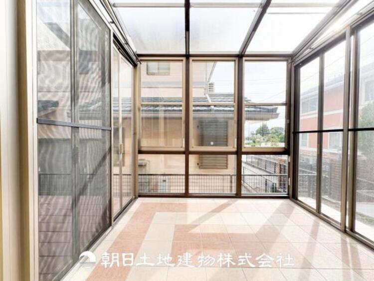その他 サンルームがあり洗濯物などを干す場所に使えます。