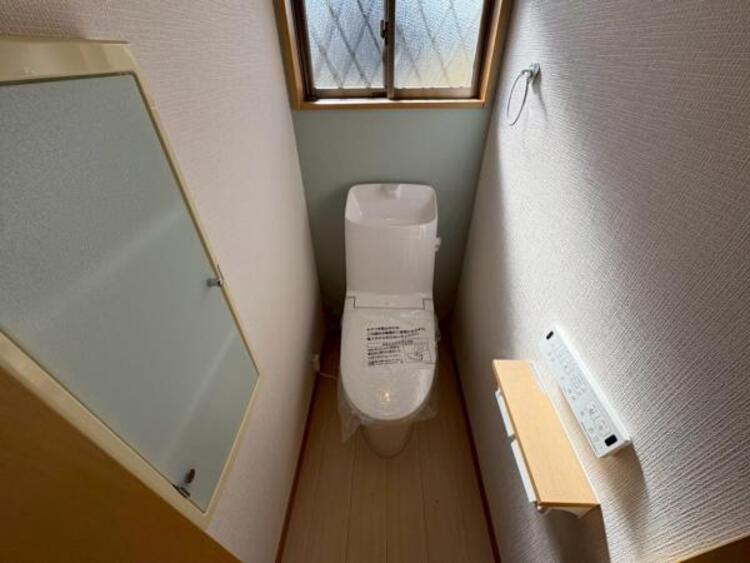 トイレ 毎日使うトイレは落ち着きと清潔感のあるデザイン