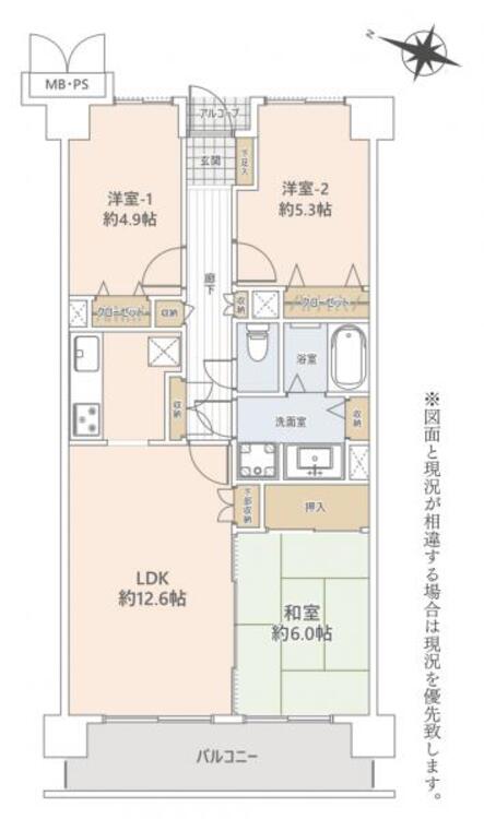 間取り 住居専用地域に位置する緑豊かな住環境