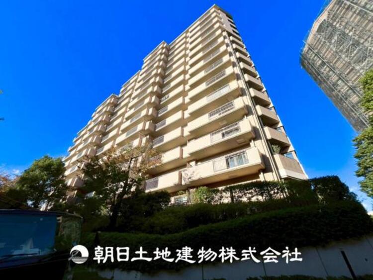 外観 【外観写真】その家から感じられる、気品・上質・重厚感・極細やかさ、そのすべては見た者に安らぎを与える特別な空間です。ここに住むからこそ意味がある。すべての（始まり）をここから迎えましょう。