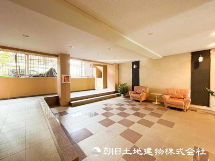 その他 【ロビー】その家から感じられる、気品・上質・重厚感・極細やかさ、そのすべては見た者に安らぎを与える特別な空間です。