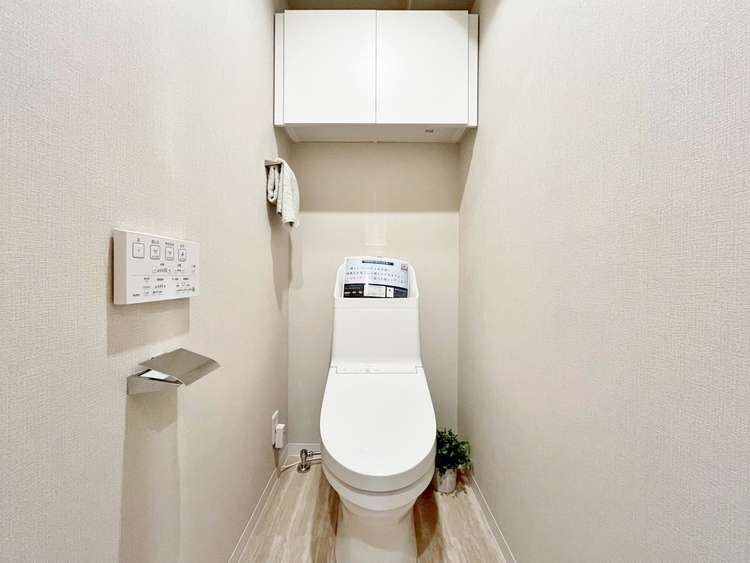 トイレ 暮らしの中のさりげないひとときの快適さにも、こだわりを、持って設備を配しております。