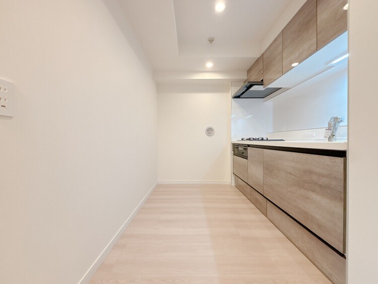 キッチン スマートな意匠と充実の機能を備えたキッチンが、暮らしにおいしい彩りを添えます。