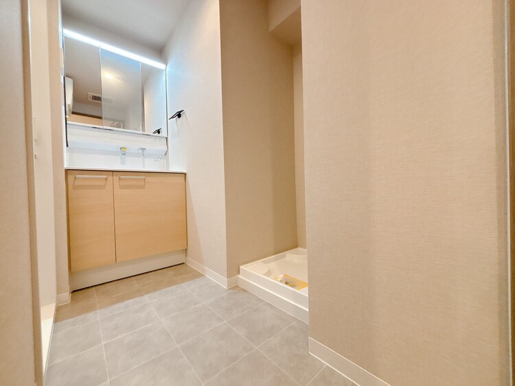 洗面 清潔感と心地よさを重視した、上質感漂うパウダールーム。