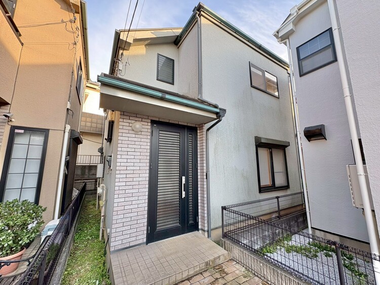 外観 資料には掲載していない情報が、現地にはたくさんあります。是非一度、現地をご確認ください。