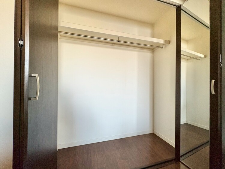 収納 居室にはクローゼットがあり、荷物もスッキリ収納して快適にお過ごしいただけます。