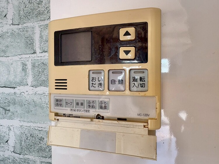 設備 見やすい画面で操作しやすい給湯パネルです。