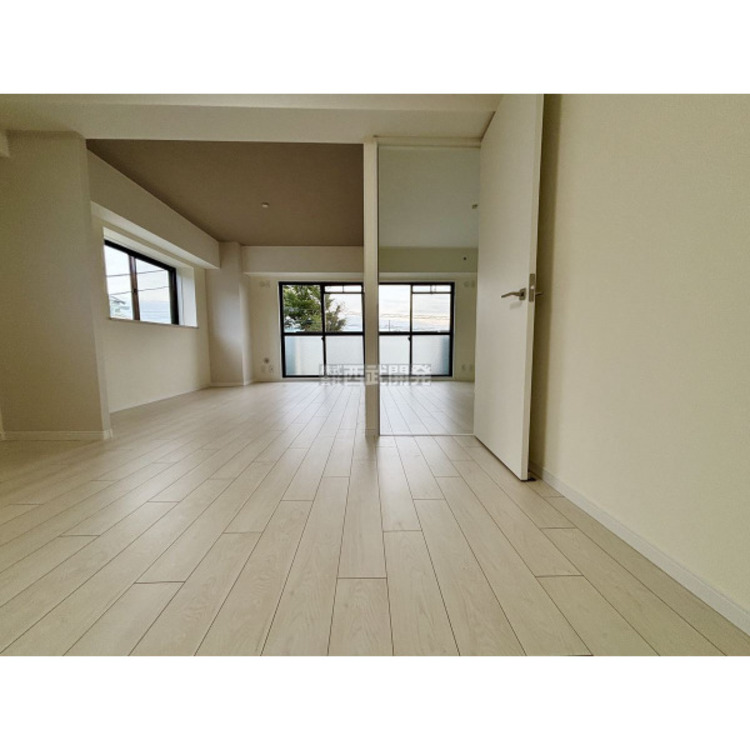 居間 令和7年10月20日撮影