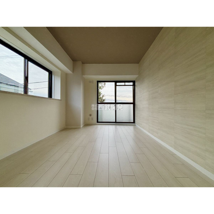 居間 令和7年10月20日撮影