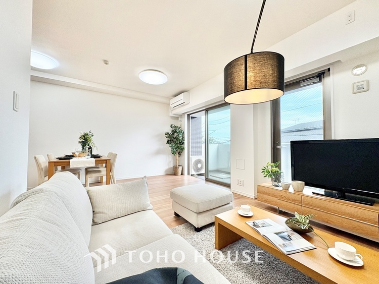 内装 ◆ここに在る◆事も無げに美しく、伝えるには筆舌に尽くし難い。豪華絢爛や華美と言う事ではなく、住まう者にとって暮らし易く心地がいいと言う美しさがこの住まいには込められている。