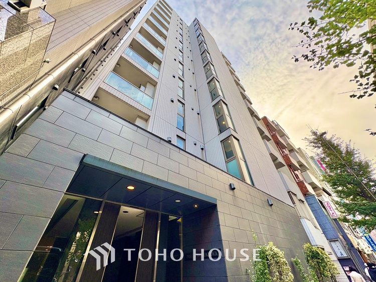 外観 ◆共有空間◆些細な事でほっぺを膨らまして怒る君。それでも僕達はこれからも一緒だよ。喧嘩をしても離れたくないから一つはさんだ同じ場所にいる。分かるよ。そこに君が