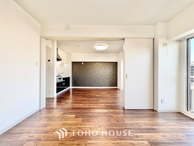 内装 使いやすく、明るい洋室に仕上がります。子供部屋や趣味のお部屋にご利用できます。