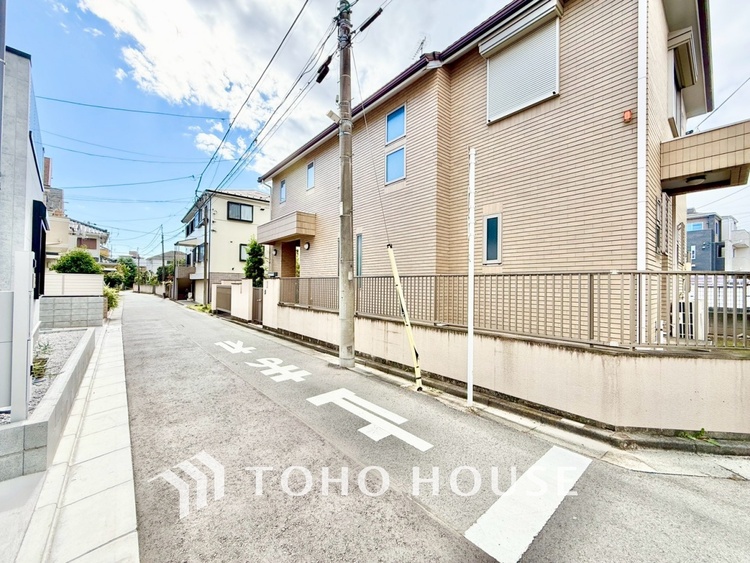 外観 【色彩】この空間に放たれた光は華美なまでに演出されたデザイン。流れる時をより芳醇なコーヒーの様な色彩奏でるアダージョ。そして情景豊かな作品のような暮らしがイメージできる。