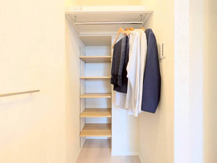 その他 家電やスーツケース、ストック品など何でも片付く嬉しい空間です。